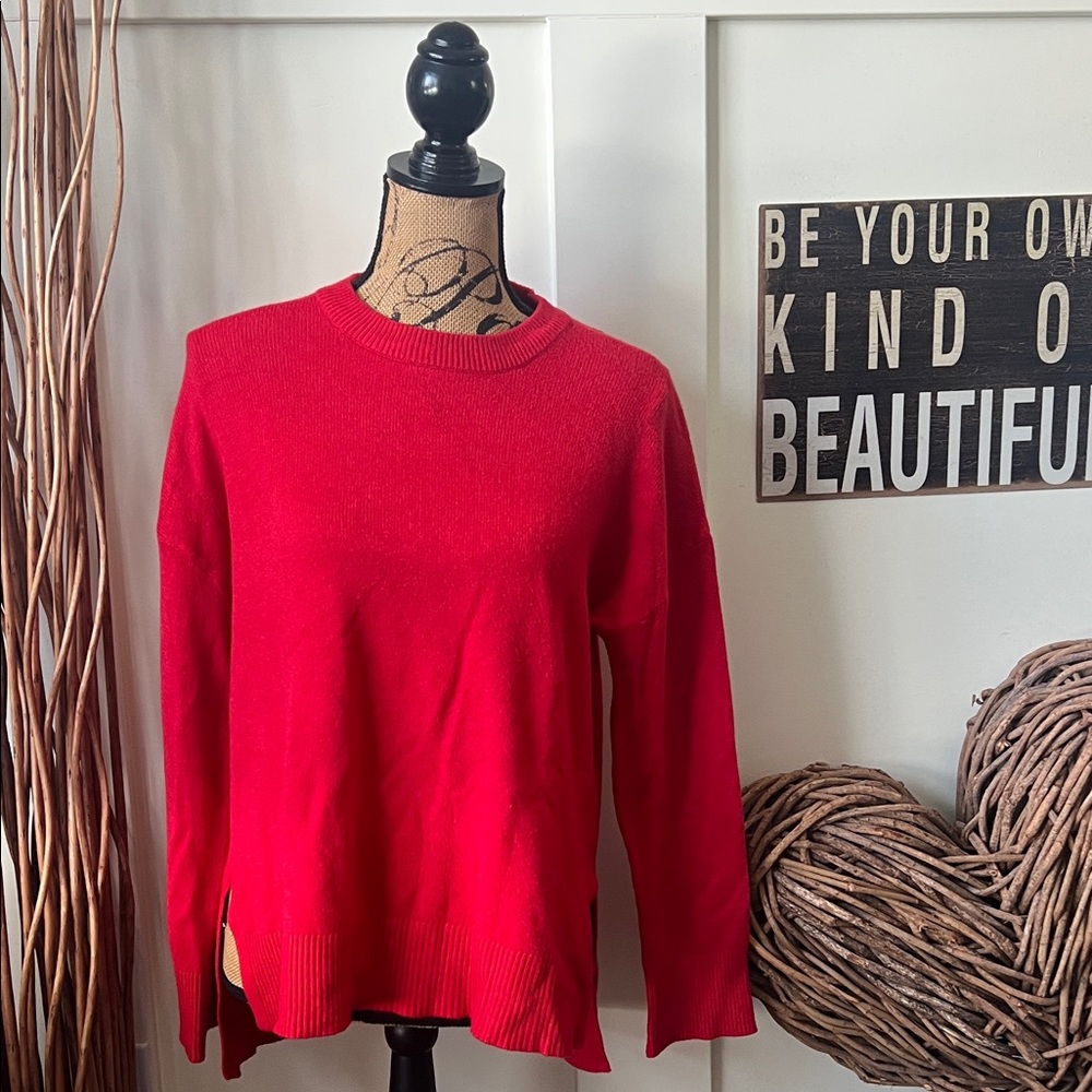 Tahari Vibrant Red Crew Neck Sweater